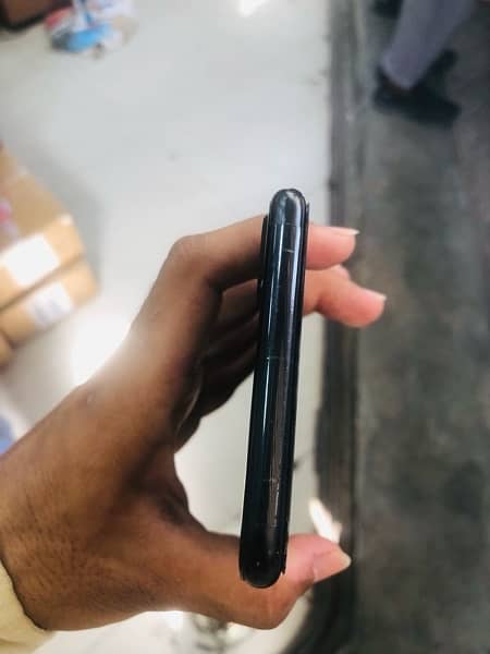 I phone 7 plus 128gb pta approved 1