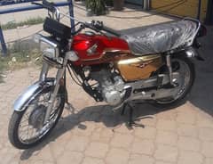 Honda 125 Special Edition Gold Lush Condition