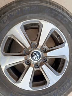 Toyota 18 size tyre and Rim