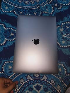 MacBook Pro 2020 256gb 13 inch
