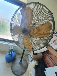 Floor fan for sale perfectly fine