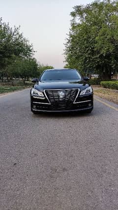 Toyota Crown 2015