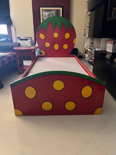 Strawberry Themed Kids bed Set 1