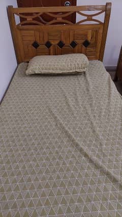 2 SINGLE BEDS FOR SALE WITHOUT MATTRESS 0