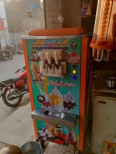ice cream machine / con machine