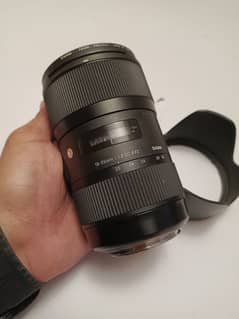 Sigma 18-35 EF Mount Like New Condition