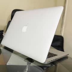 Macbook Air 2015 Scratchless Laptop 10/10