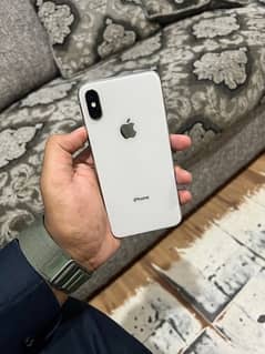 iPhone X