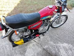 Honda CG 125 2018 model bike for sale WhatsApp on 0349,7539726