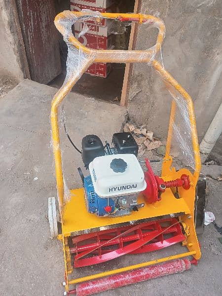 Lawn Mower, Grass Cutter, Grass cutting Machine 14