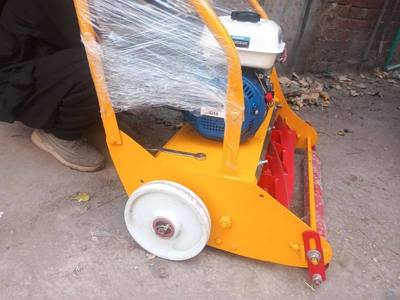 Lawn Mower, Grass Cutter, Grass cutting Machine 16