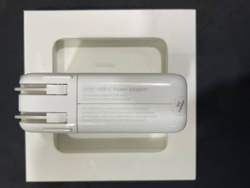 Apple MacBook l charger 96wt original 1