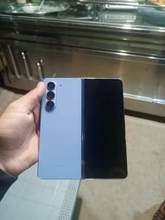 Samsung Glaxy Z Fold 5