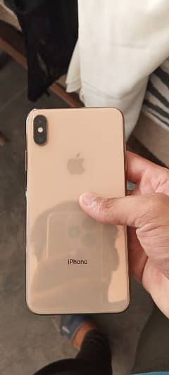 iphone xs max 64 GB battery health 79 condition 10.9