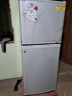 chalti fridge for sale ok condition