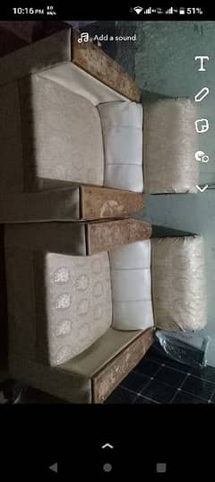 2 sofas