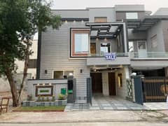 5 MARLA BEAUTIFUL HOUSE FOR SALE IN SECTOR E BAHRIA TOWN LAHORE