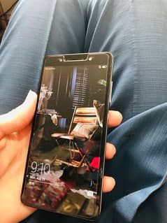 Huawei Honor 7 in 9/10 Condition