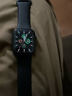 apple watch SE 44mm