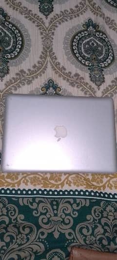 MacBook pro 2012 10/10 condition