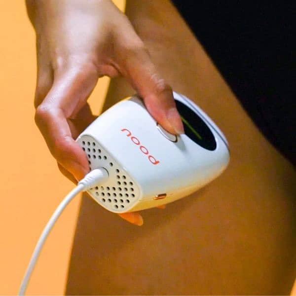 Safely remove unwanted hair with The Flasher 2.0 by Nood. 5