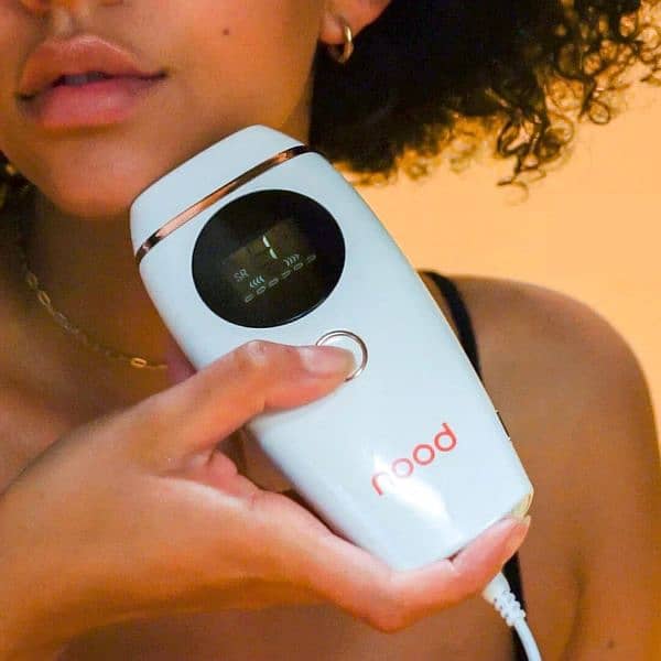 Safely remove unwanted hair with The Flasher 2.0 by Nood. 0