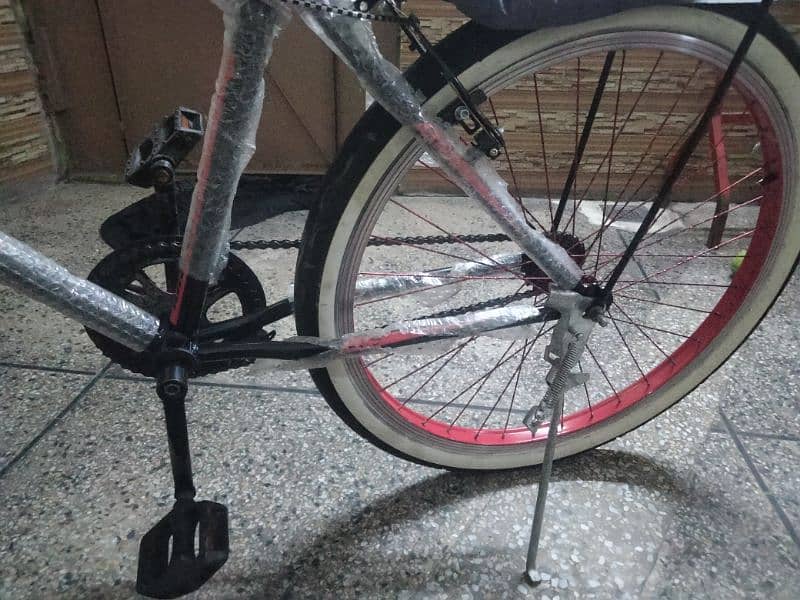 24 inches bicycle like new 4