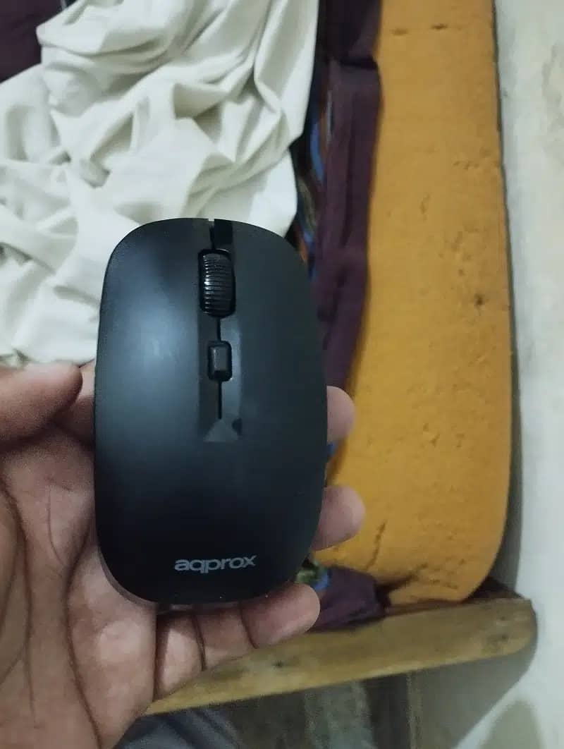 Wireless Mouse. working perfect. 0