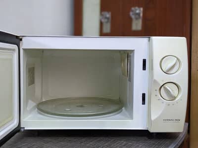 Haier Microwave oven