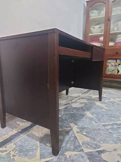 Portable Computer Table