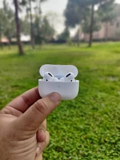 AIRPODS