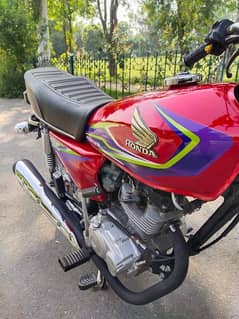 Honda 125 CG 2016 model for urgent sale