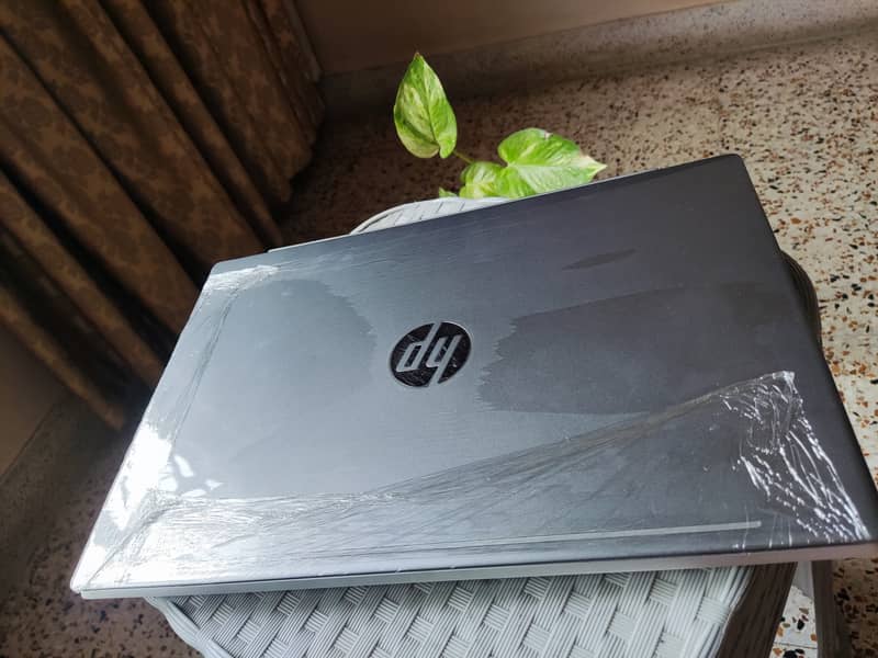 HP Pavilion 14 ultra slim Core i5 8th Generation / Elitebook 840 G5 6