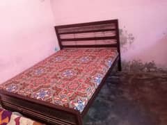 bed medium  sell metress sat he ho pic py he yehi Chez he 03073494520