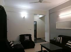 Gorgeous 5 Marla Flat For Rent Available In Askari 11 - Sector C 0