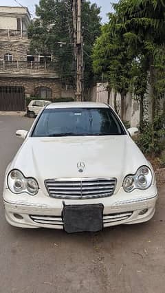 Mercedes c200 model 2012