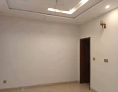 Get This Amazing 10 Marla House Available In PCSIR Staff Colony