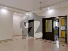 Ready To Buy A House 1 Kanal In Johar Town