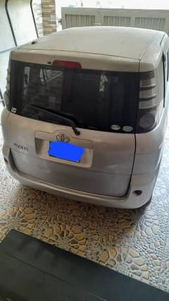 Toyota Sienta 2007