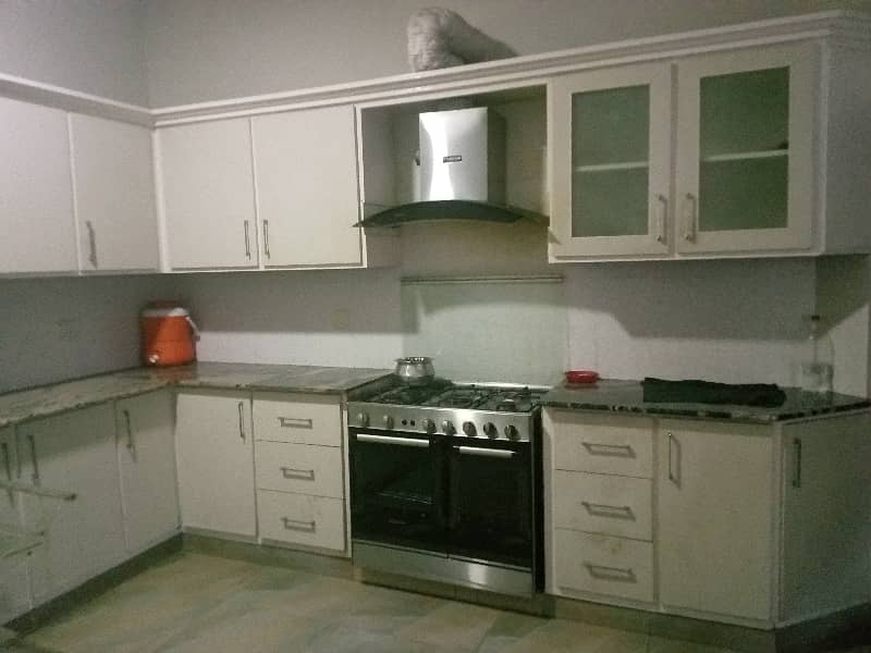 Superb 2 Kanal Full House Very Well Maintained 3