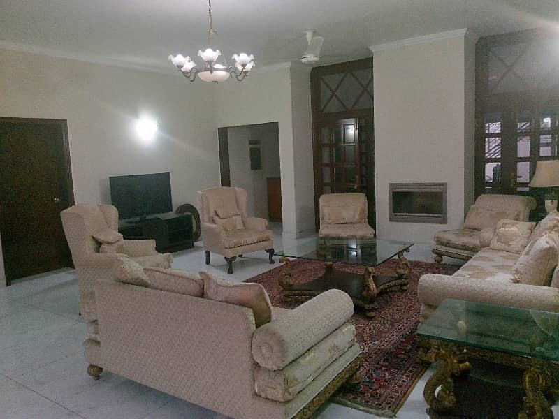 Superb 2 Kanal Full House Very Well Maintained 17