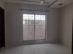 Separate Gate 10 Marla Upper Portion Available For Rent in Dha phase 2 0