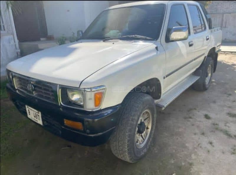 Toyota Hilux 1987 6