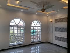 20 Marla Upper Portion For rent In Paragon City 0