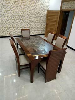 Dining Table Set Excellent Condition