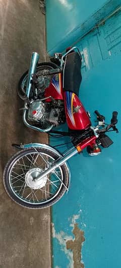 Honda CG125 Model 2010 ( karachi Registration)