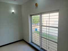 10 MARLA UPPER PORTION AVAILABLE FOR RENT IN CENTRAL BLOCK BAHRIA ORCHARD