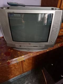 I want to sale 21 inches LG TV with remote condition 8/10 0