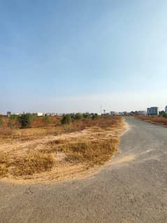 10 Marla Lucrative Location Residential Plot No 1000 For Sale In DHA Phase 5 M-Ext Lahore 0