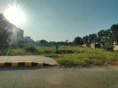 100ft Road 10 Marla Outclass Location Plot No 482 For Sale In Fazaia Housing Society Phase 1 B Block Lahore 0